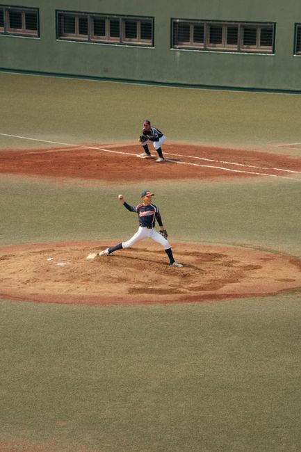 Baseball Game Day: Fuel, Hydration, Heat and Doubleheaders