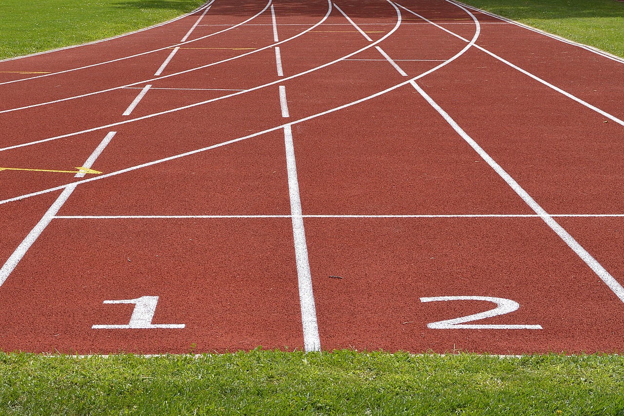 Tartan track, athletics, track and field, race track, start, run, race, sport, sports track, fitness, sports ground, competition, racecourse, stadium, numbering, athletics, start, start, run, race, ra