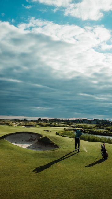 Best Golf Rangefinders 2026: Slope, Rules and 7 Picks