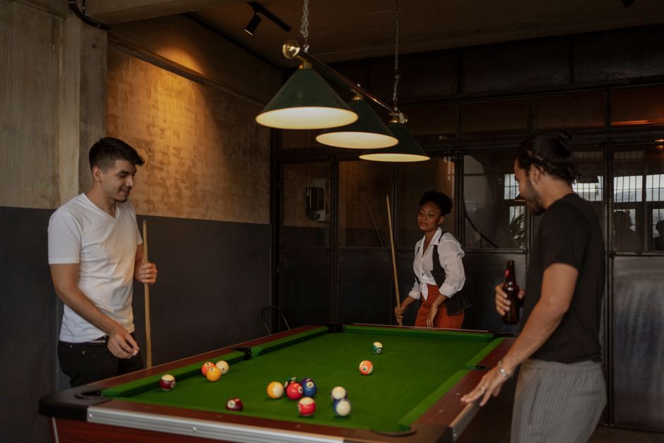 Best Pool Cues for Beginners 2026: Your First Cue Guide