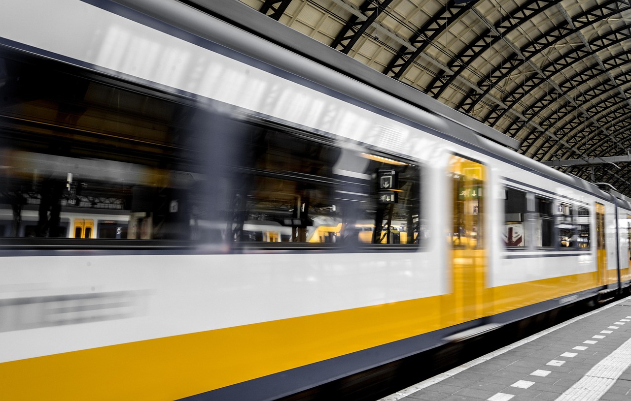 Train, speed, in transit, platform, train station, passenger train, railway, railroad, railway station, railroad station, railway system, transportation, commute, motion, station, amsterdam, urban, su