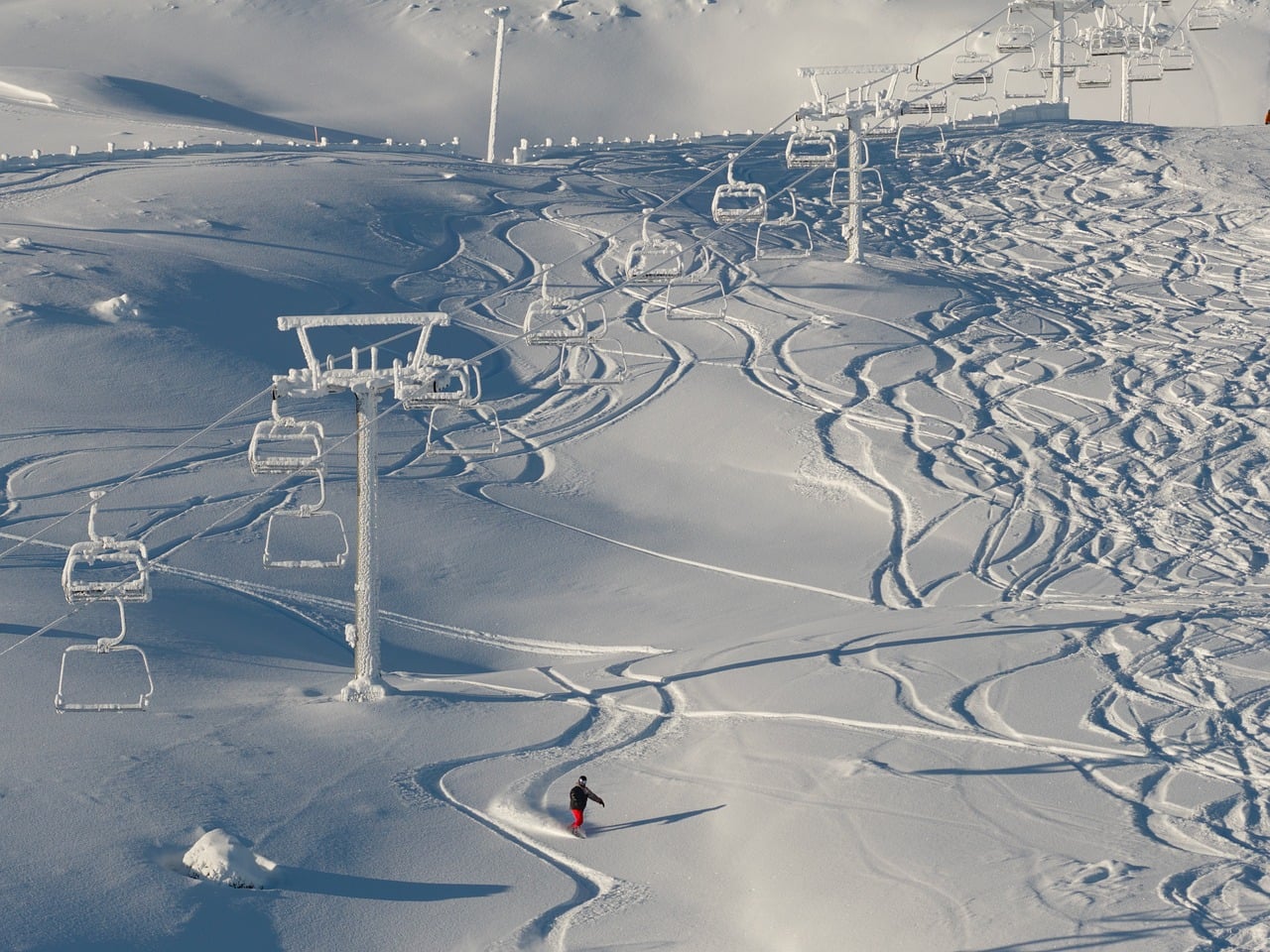 Skiing, snow, winter, nature, sports, landscape, cold, alps, skier, track, ski track, lift, chairlift, frozen, lone, slope, ice, adrenaline, adventure, leisure