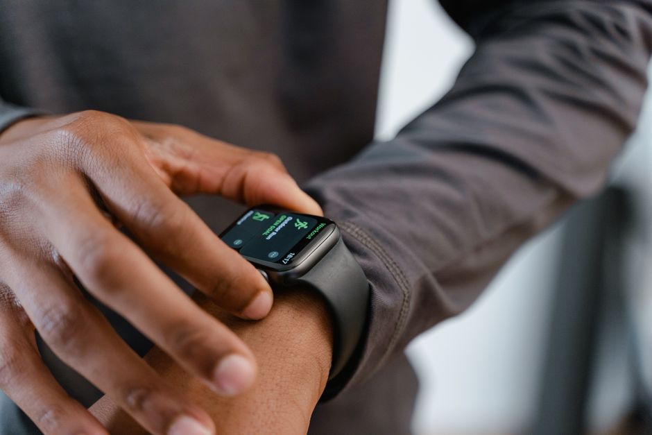 Best Swimming Wearables: Swim Watches, Smart Goggles and Trackers