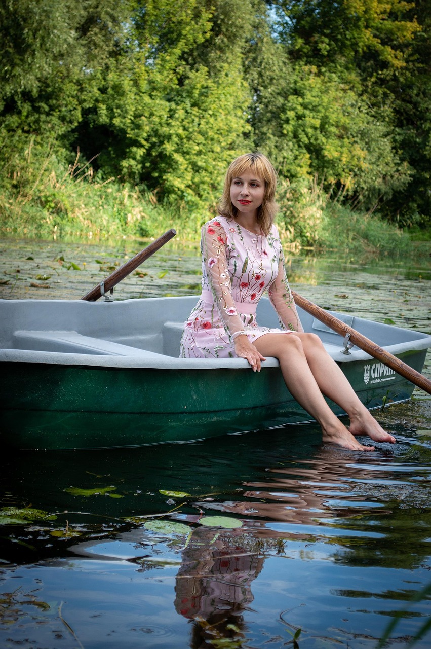 Boat, nature, river, young woman, woman, in the boat, water, lake, water lilies, paddles, the girl in the boat, girl in a boat on the lake, photo session in a boat, barefoot, legs, dress, feminine, ba