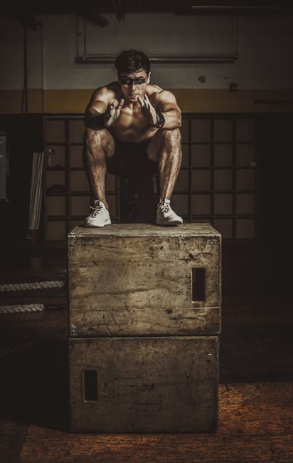 Best Wrist Wraps for CrossFit 2026: 5 Picks
