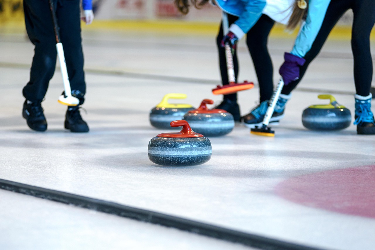 Curling competition, competition, nature, share, athlete, ice skating rink, ice, stones, olympiad, athletes, players, horse, championship, curling, hall of the iceberg, tor, hitting targets