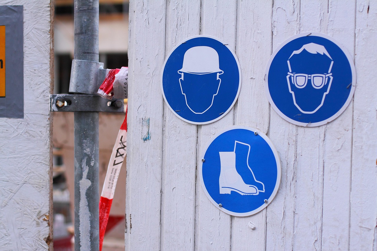 Osh, sign, blue, head protection, helmet, eye protection, glasses, shoes, foot protection, professional association, warning, a notice, construction site, construction work, fence, work, workplace, pr