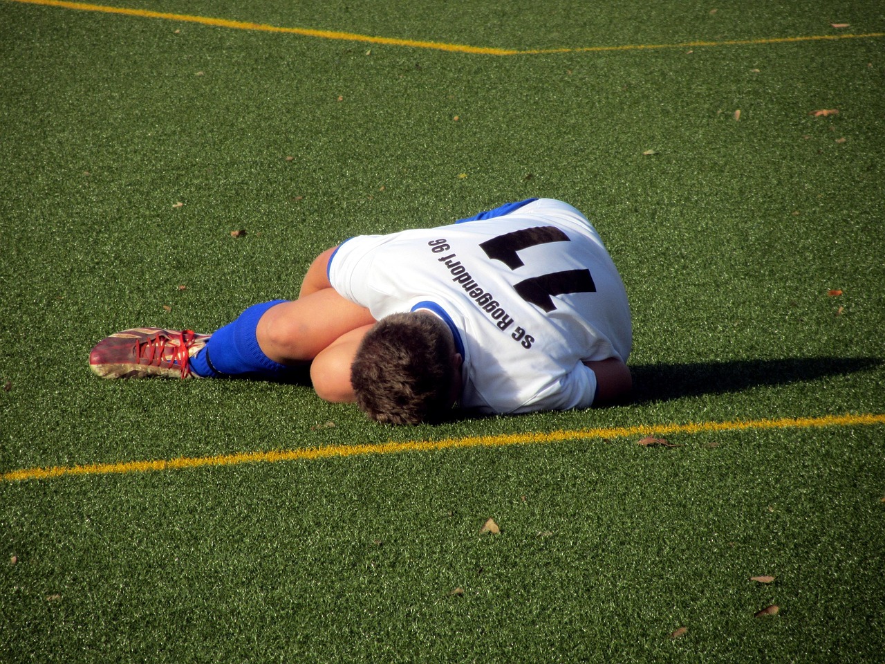 Football, injury, lawn, game, grass, soccer, meadow, to play, football player, ball sports, football pitch, nature, soccer player, competition, young