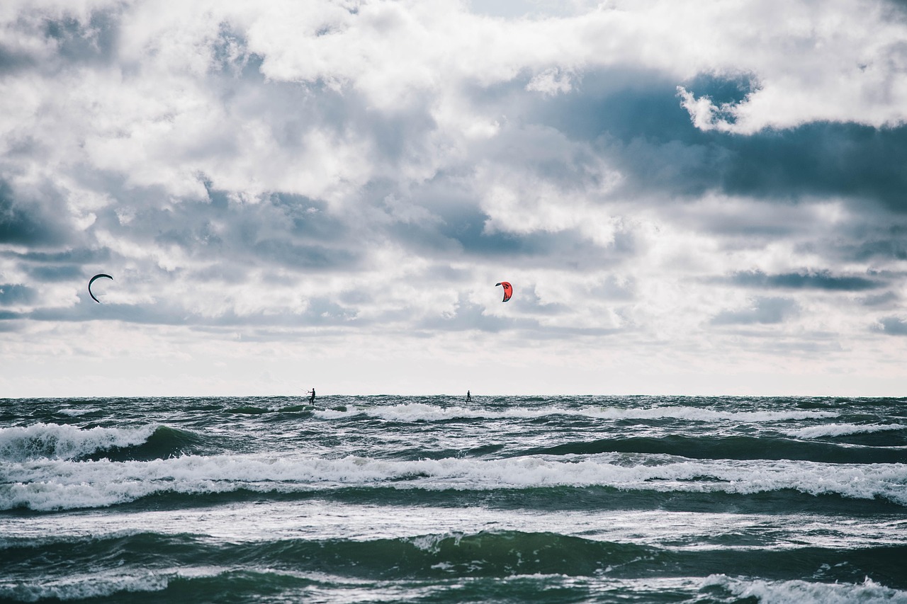 Paragliding, recreation, adventure, leisure, beach, clouds, sea, nature, ocean, travel, seascape, scenic, horizon, waves, outdoors