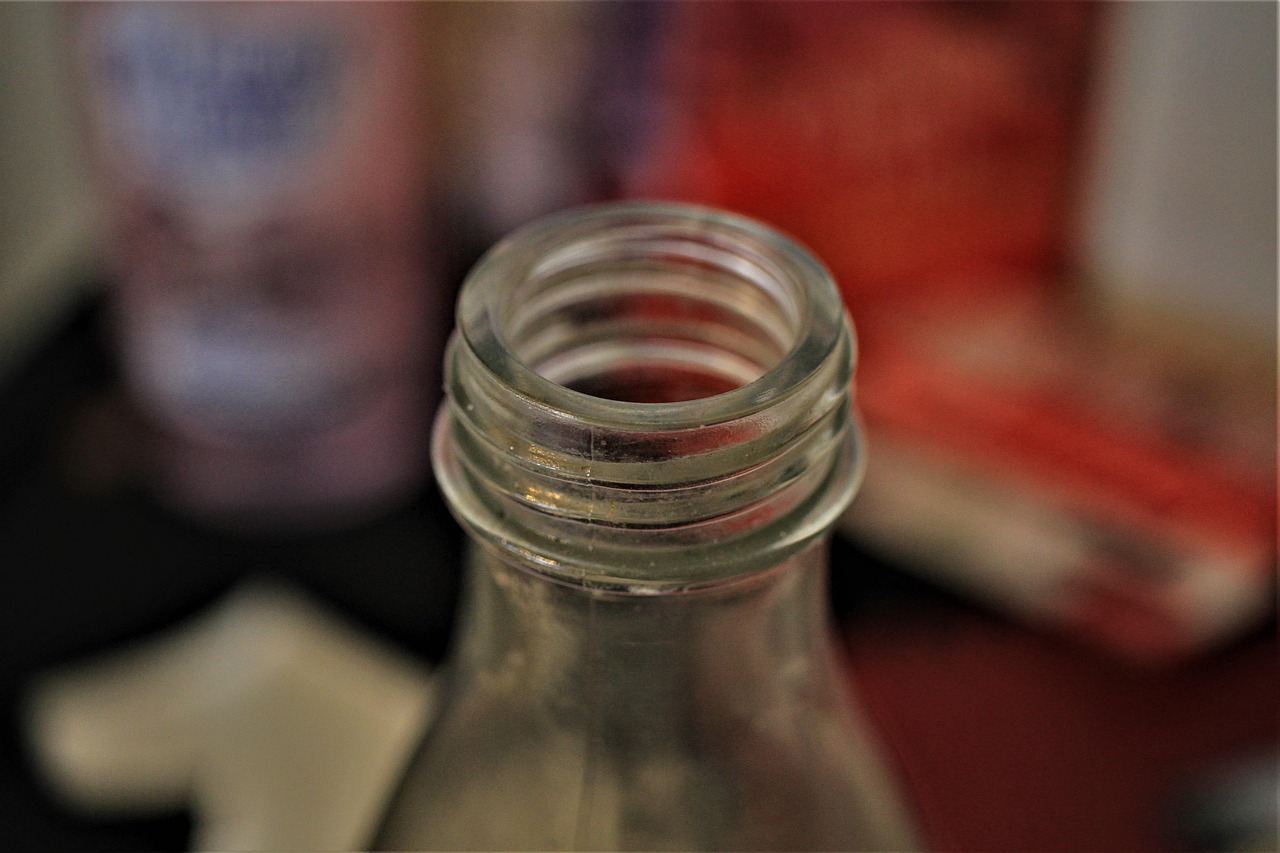 Bottle, bottleneck, glass bottle, closure, drink, liquid, drinking water, mineral water, bottleneck, bottleneck, bottleneck, bottleneck, bottleneck