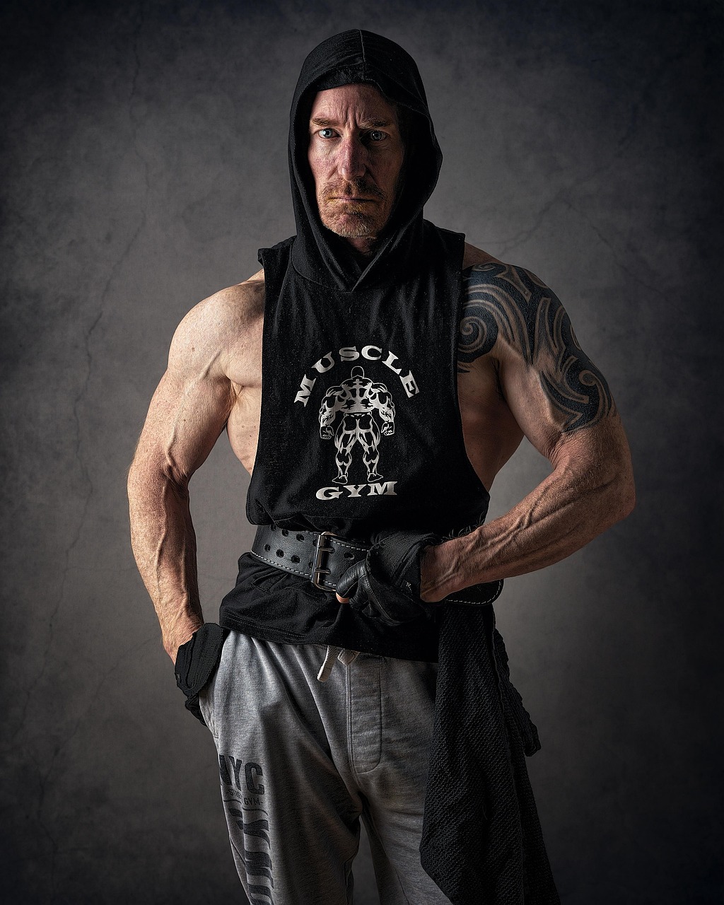 Muscle, bodybuilding, fitness, gym, strong, bodybuilder, man, biceps, exercise, body, muscles, workout, strength, training, health, muscular, fit, chest, athlete, power, men, arm, athletic, gray healt