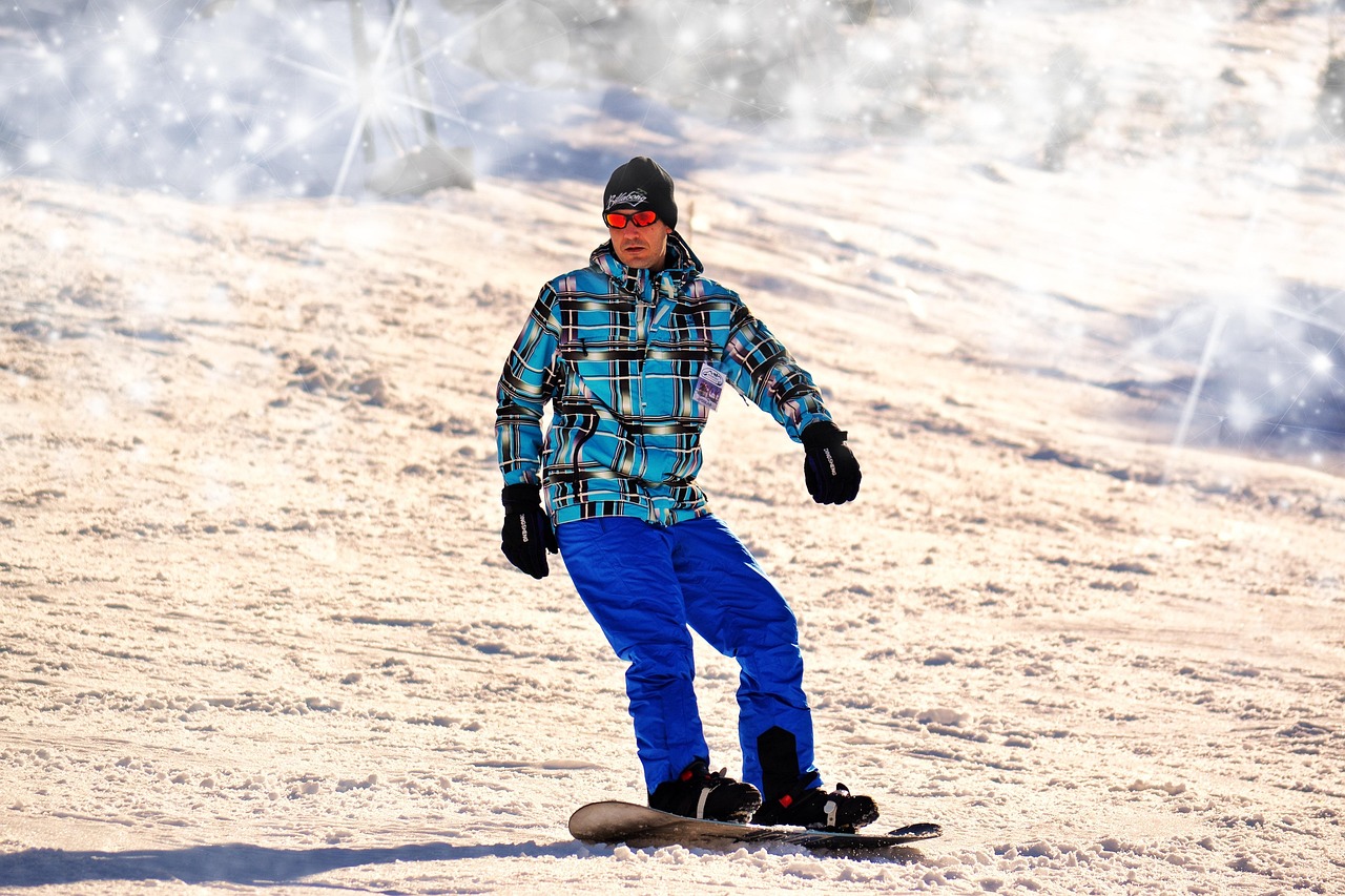 Snowboarding, man, nature, winter, extreme sports, snowboarder, winter clothes, winter clothing, snow, slopes, snow sports, snowboard, mountain, lifestyle, extreme, sport, outdoor, activity, white, fu