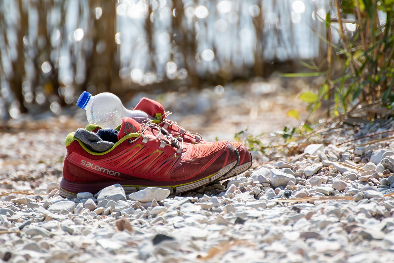 Sports shoe, running shoe, sports, water, drink, break, plastic, sneakers, shoes, jog, running, gravel, sun, health, active, athletic, nature, lifestyle