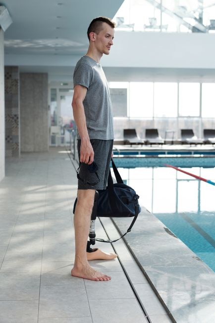 Swimming Injuries: Shoulder, Knee, Ears, Concussion and Water Safety