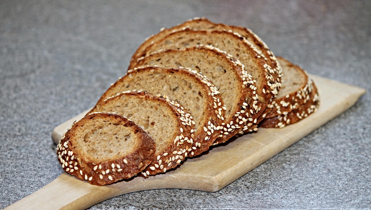 Grain bread, loaf, rye bread, cut, crispy, baked goods, food, farmers bread, meal, to bake, grains, crust, baked, bread time, vesper, fresh, breakfast, whole grain bread, tasty, world champion bread, 