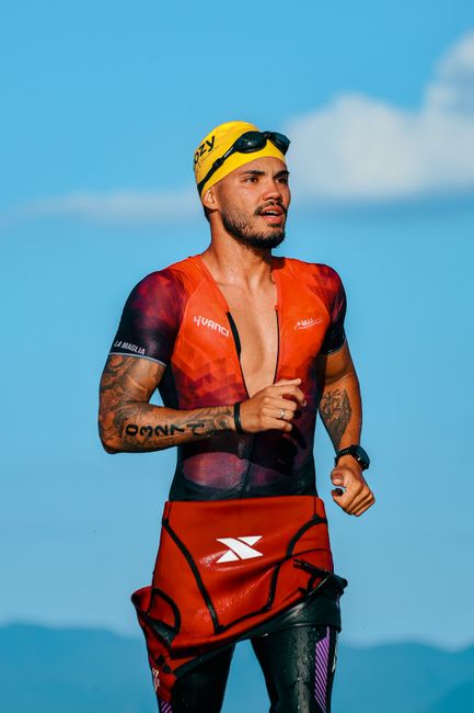 Triathlon Race Day: Swim Start, Transitions, Fueling and Heat