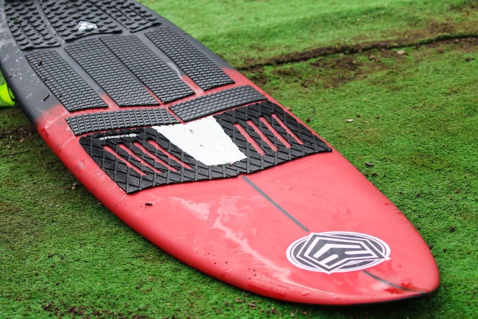 Wakesurfing Gear: Boards, Ropes, Life Jackets and Wetsuits