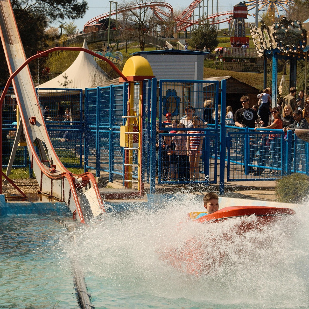 Animation, festival, attractive, amusement park, the crucible, nature, water, dive, springboard, tobogan, boat