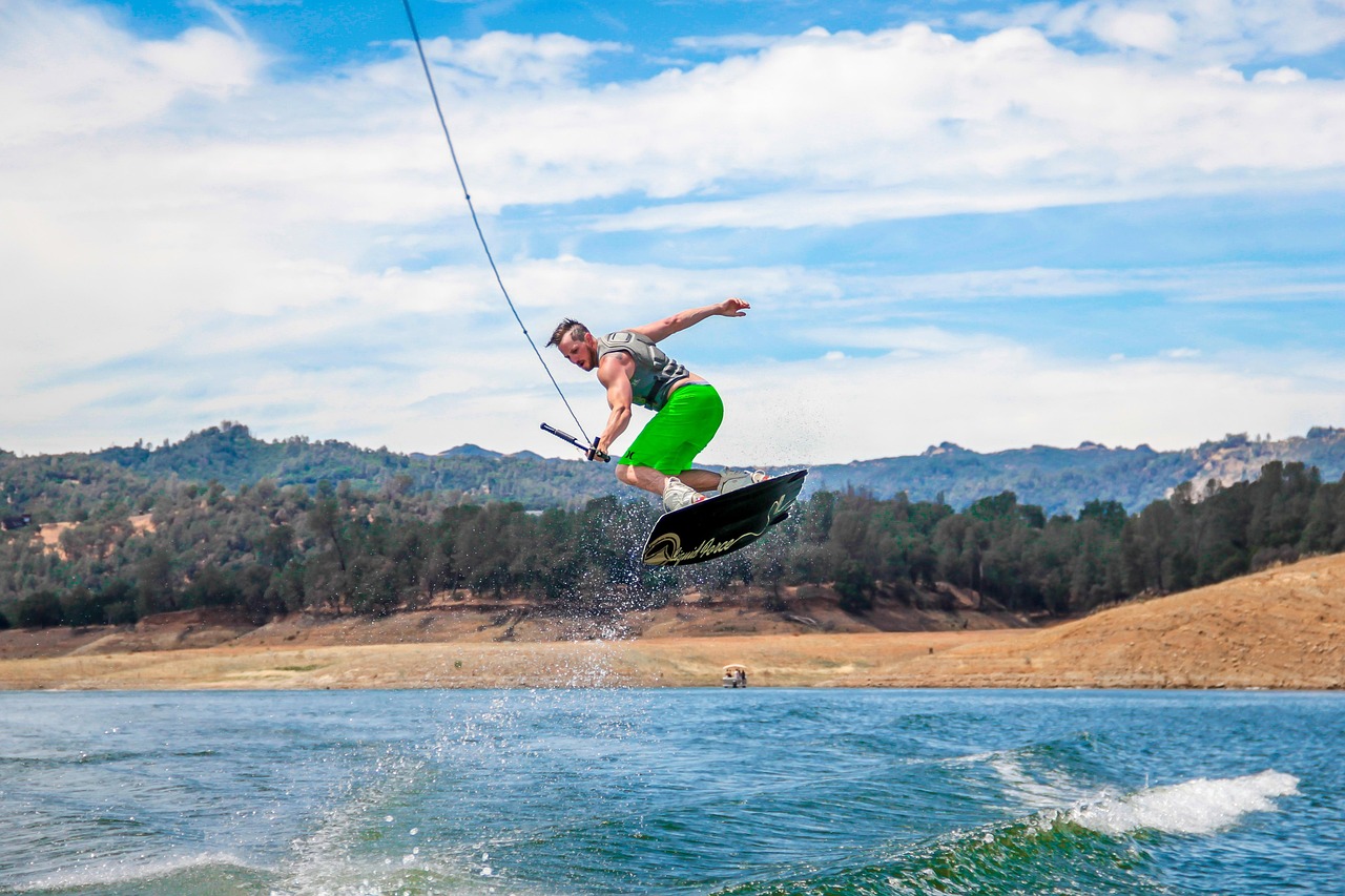 Boat, nature, lake, water, vacation, summer, outdoors, recreation, fun, people, sport, boating, wakeboarding, wakeboarder, wake, blue fun